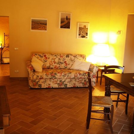 Agriturismo La Roverella Monteroni dʼArbia Buitenkant foto