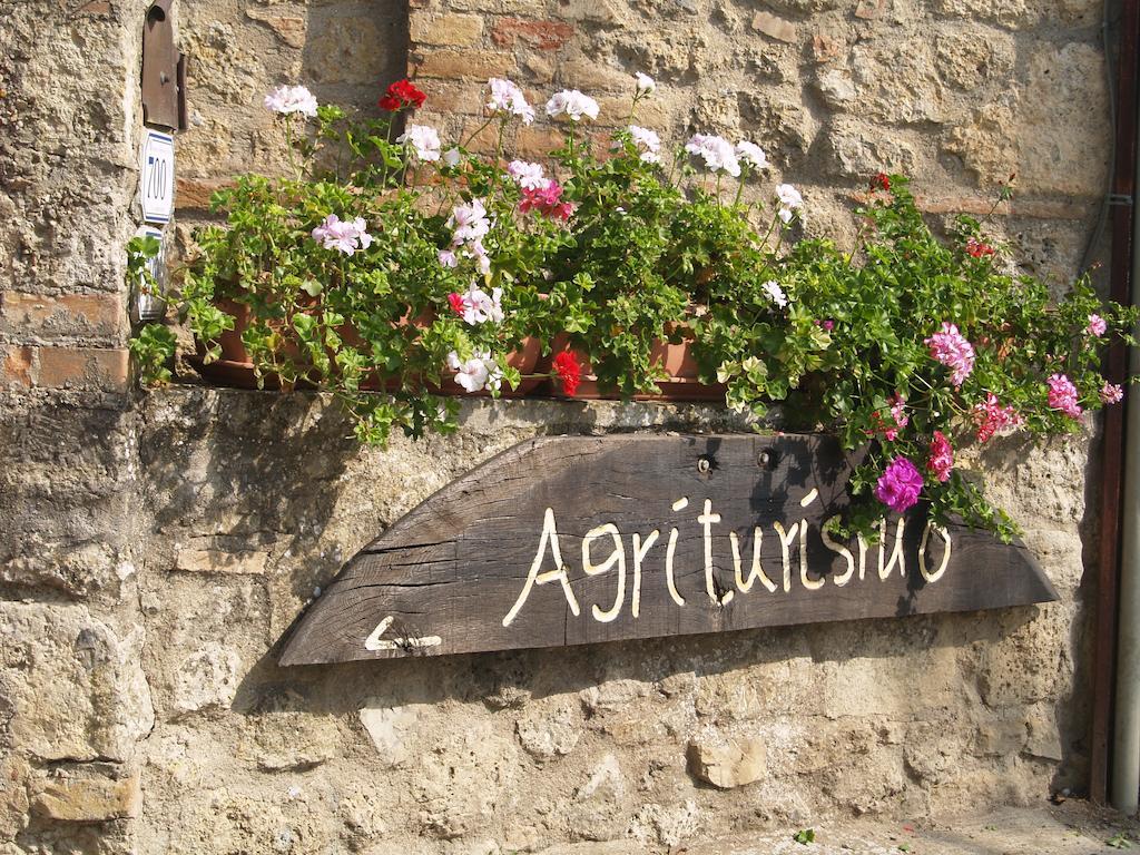Agriturismo La Roverella Monteroni dʼArbia Buitenkant foto