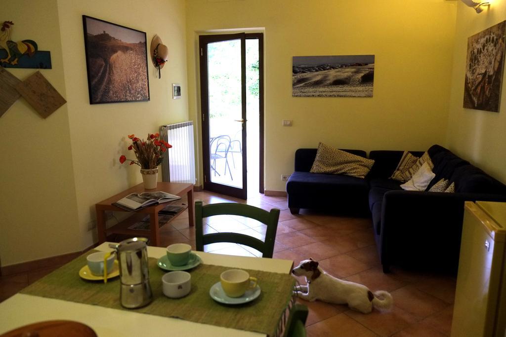 Agriturismo La Roverella Monteroni dʼArbia Buitenkant foto